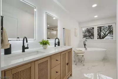 860 Lakeside Dr, Rahway, NJ 07065 - Photo 18