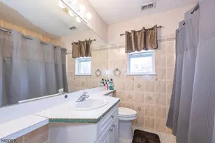 8605 Brittany Dr, Wayne, NJ 07470 - Photo 20