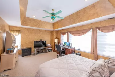 8605 Brittany Dr, Wayne, NJ 07470 - Photo 22