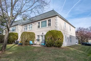 8605 Brittany Dr, Wayne, NJ 07470 - Photo 28