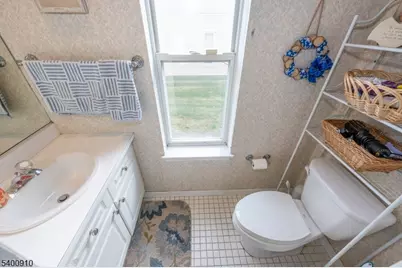 8605 Brittany Dr, Wayne, NJ 07470 - Photo 14