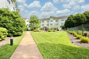 187 Paterson Ave, Midland Park, NJ 07432 - Photo 10