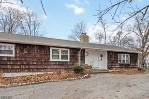 175 Highland Lakes Rd, Vernon, NJ 07422 - Photo 2