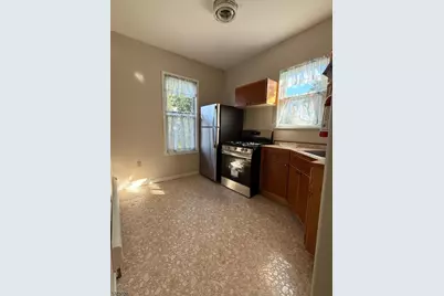 470 Mallory Ave, Jersey City, NJ 07306 - Photo 2