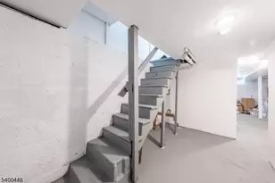 32 Palm St, Newark, NJ 07106 - Photo 36