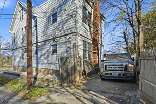 78 S Devine St, Newark, NJ 07106 - Photo 24