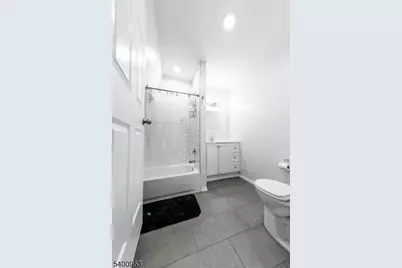 1076 Fulton St, Rahway, NJ 07065 - Photo 6