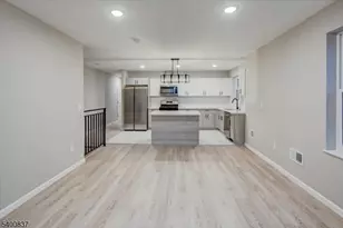 1081 18th Ave, Newark, NJ 07106 - Photo 6