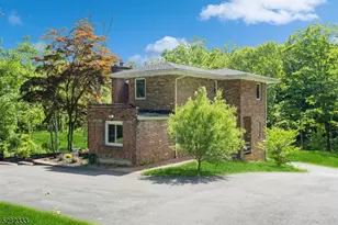 242 Lake Rd, Morris Township, NJ 07960 - Photo 16