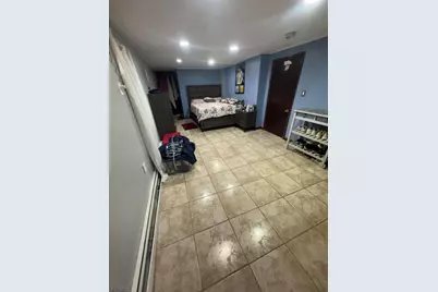 25 Burgess Pl, Passaic, NJ 07055 - Photo 32