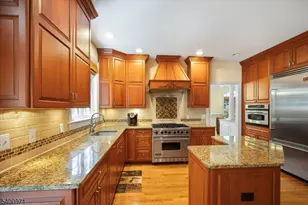 60 Chestnut St, Morristown, NJ 07960 - Photo 2