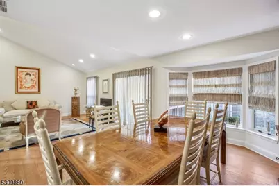 254 Crescenzi Ct #254, West Orange Township, NJ 07052 - Photo 10