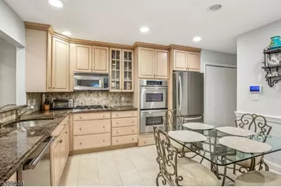 254 Crescenzi Ct #254, West Orange Township, NJ 07052 - Photo 12