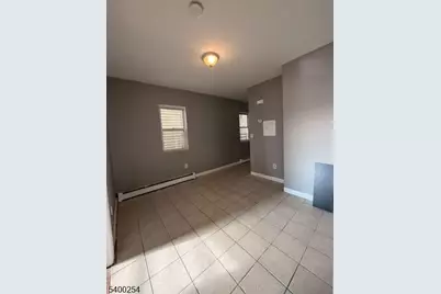 266 1st St #3, Elizabeth, NJ 07206 - Photo 4