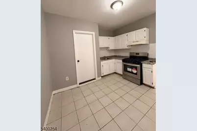 266 1st St #3, Elizabeth, NJ 07206 - Photo 6