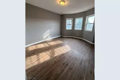 266 1st St #3, Elizabeth, NJ 07206 - Photo 2