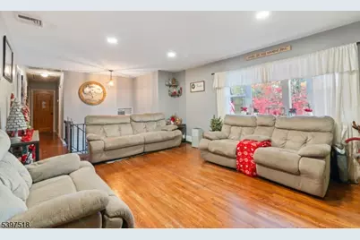 1264 Ringwood Ave, Pompton Lakes, NJ 07442 - Photo 6