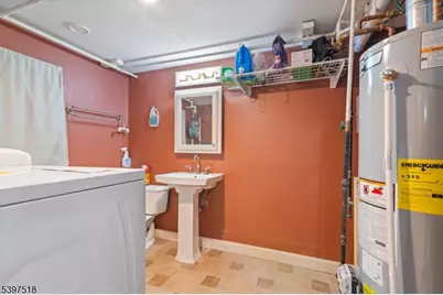 1264 Ringwood Ave, Pompton Lakes, NJ 07442 - Photo 22