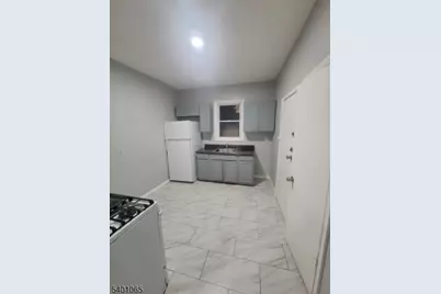 2 Montrose Ter, Irvington, NJ 07111 - Photo 12