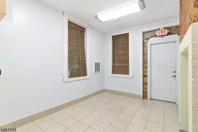 15 Warren St, Newark, NJ 07102 - Photo 8