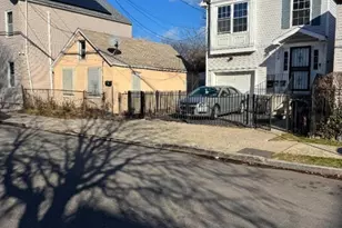 34 Holland St, Newark, NJ 07103 - Photo 1