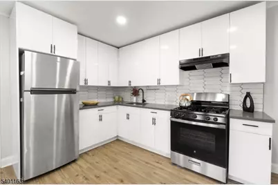 13 Orange Pl, Irvington, NJ 07111 - Photo 10