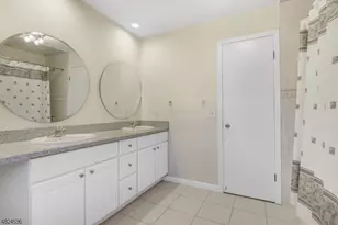 250 Ridgedale Ave T, Florham Park, NJ 07932 - Photo 10