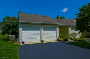 7C Rutland Ln, Monroe Township, NJ 08831 - Photo 4