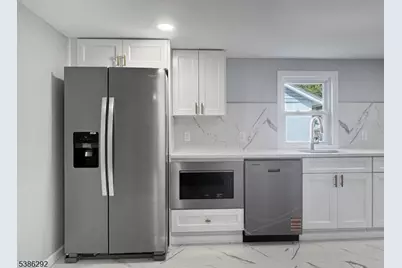 631 S Main St, Greenwich Township, NJ 08886 - Photo 10