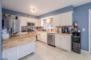 19 Val Sumo Ln, Newark, NJ 07105 - Photo 1