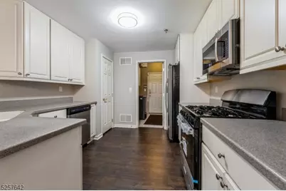 101 Taft Ln, Morristown, NJ 07960 - Photo 14