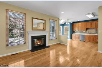 19 Hancock Ct, Bernards Township, NJ 07920 - Photo 10