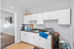 295 S 7th St, Newark, NJ 07103 - Photo 12