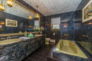 118 Country Ln, Clifton, NJ 07013 - Photo 12