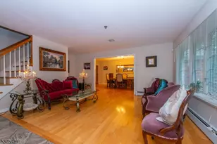 118 Country Ln, Clifton, NJ 07013 - Photo 4