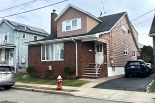 20 Elizabeth Pl, Totowa, NJ 07512 - Photo 2