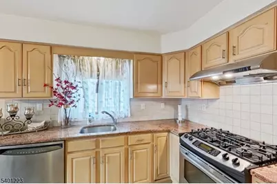 46 Bayliss St, North Arlington, NJ 07031 - Photo 18