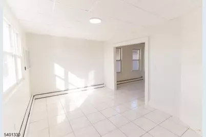 123 Clark Pl, Elizabeth, NJ 07206 - Photo 2