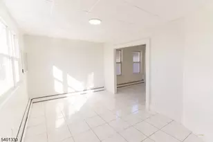 123 Clark Pl, Elizabeth, NJ 07206 - Photo 2