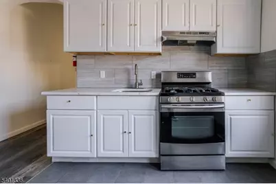 86 Abinger Pl, Newark, NJ 07106 - Photo 2