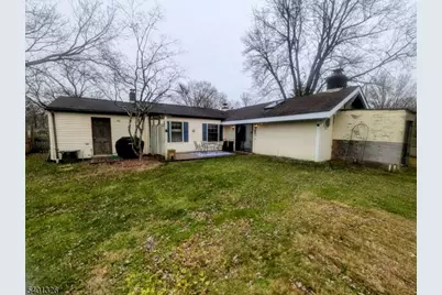 2 Presidential Dr, Washington Boro, NJ 07882 - Photo 4