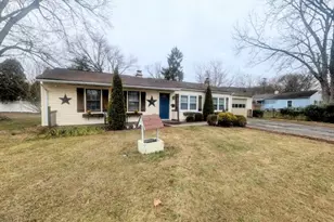 2 Presidential Dr, Washington Boro, NJ 07882 - Photo 2