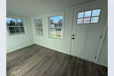 4 Whitehouse Ave, Readington, NJ 08889 - Photo 4