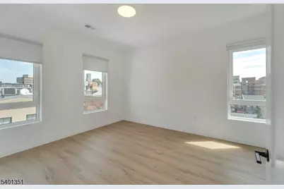 22 Schuyler Pl #201, Morristown, NJ 07960 - Photo 2