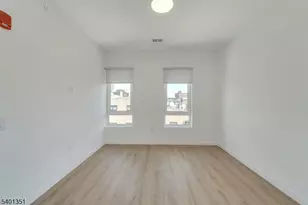 22 Schuyler Pl, Morristown, NJ 07960 - Photo 4