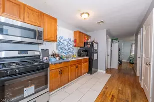 28 Highland St, Paterson, NJ 07524 - Photo 16