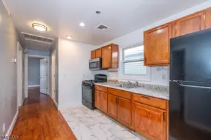 28 Highland St, Paterson, NJ 07524 - Photo 4