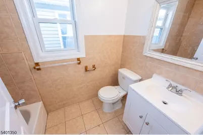 28 Highland St, Paterson, NJ 07524 - Photo 10