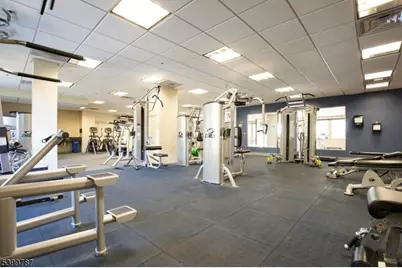 207-31 Shearwater Ct West #31, Jersey City, NJ 07305 - Photo 20