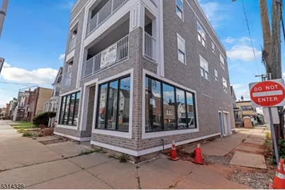 862 E Jersey St #5, Elizabeth, NJ 07201 - Photo 2